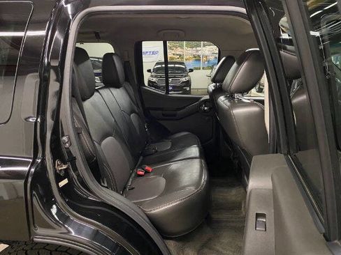 Used 2013 Nissan Xterra PRO-4X w/ Pro-4x Leather Pkg AWD/4WD image 17