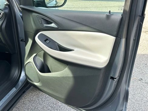 Used 2021 Buick Encore GX Essence w/ Advanced Technology Package image 11