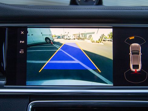 Certified 2023 Porsche Panamera RWD image 20