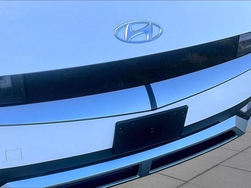 Used 2024 Hyundai Ioniq 5 SE AWD/4WD image 29