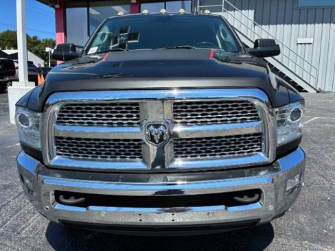 Used 2017 RAM 3500 Laramie image 3