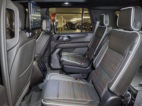 New 2026 GMC Yukon AT4 Ultimate w/ LPO, Floor Liner Package AWD/4WD image 12