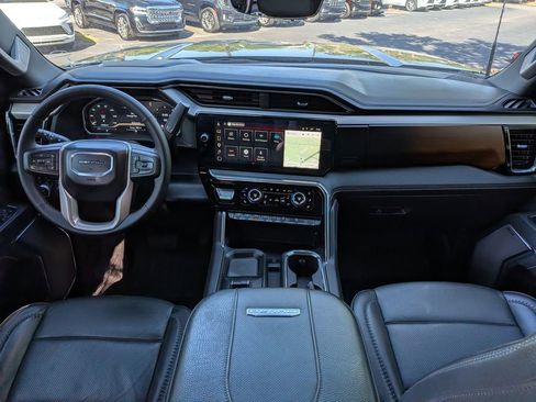 Used 2025 GMC Sierra 2500 Denali w/ Denali Reserve Package AWD/4WD image 14