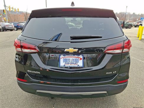 Used 2022 Chevrolet Equinox LT image 23