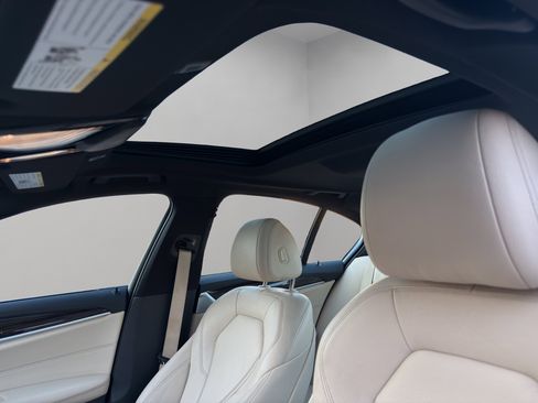 Used 2019 BMW 530i xDrive w/ Convenience Package image 25