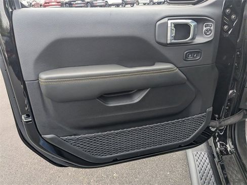 New 2026 Jeep Gladiator Sport image 9