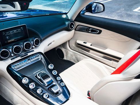 Used 2018 Mercedes-Benz AMG GT C image 24