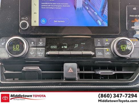 Used 2023 Toyota Highlander XSE AWD/4WD image 21