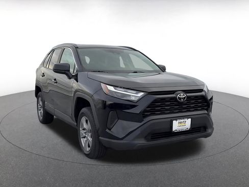 Used 2025 Toyota RAV4 LE image 3
