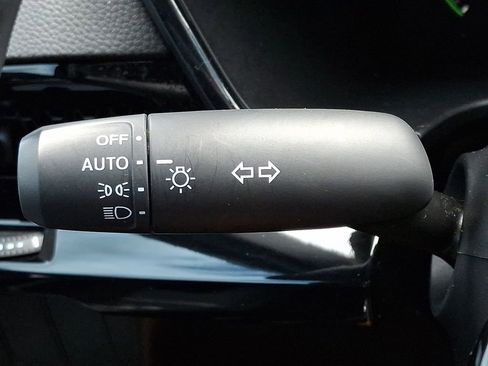 Used 2024 Honda CR-V Sport Touring image 27
