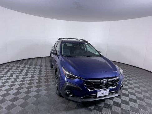 Certified 2024 Subaru Crosstrek 2.5i Limited w/ Crosstrek Mirror Package AWD/4WD image 3