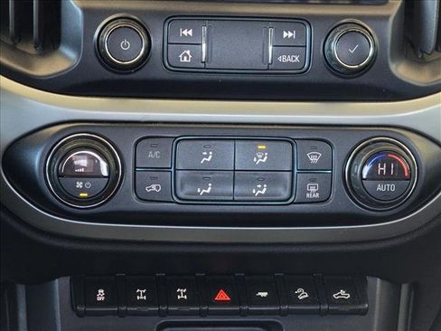 Used 2019 Chevrolet Colorado ZR2 image 17