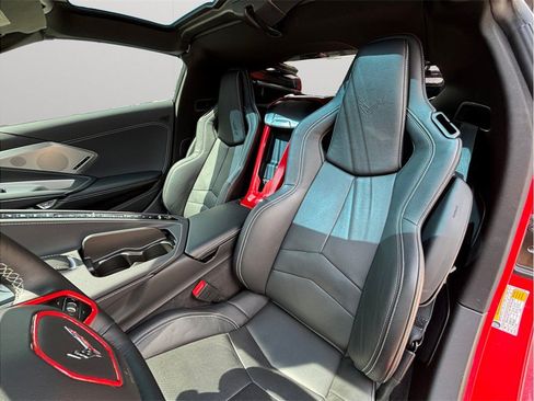 Used 2020 Chevrolet Corvette Stingray Preferred Cpe w/ 2LT Preferred Equipment Group RWD image 21