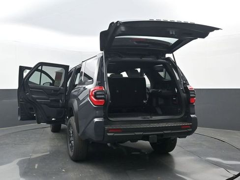 New 2026 Toyota 4Runner SR5 RWD image 34