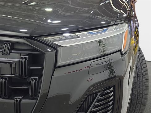 Used 2025 Audi Q7 3.0T Prestige w/ Prestige Package image 34