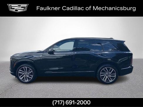 Certified 2026 Cadillac Vistiq Sport w/ LPO, Floor Liner Package AWD/4WD image 9