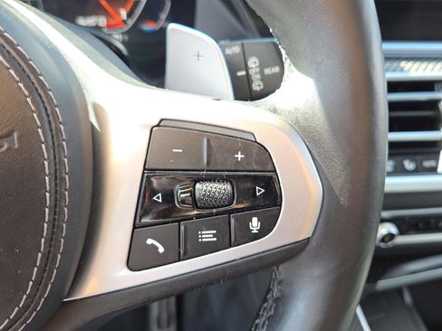 Used 2022 BMW X5 M50i image 30