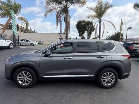 Used 2019 Hyundai Santa Fe SE FWD image 5