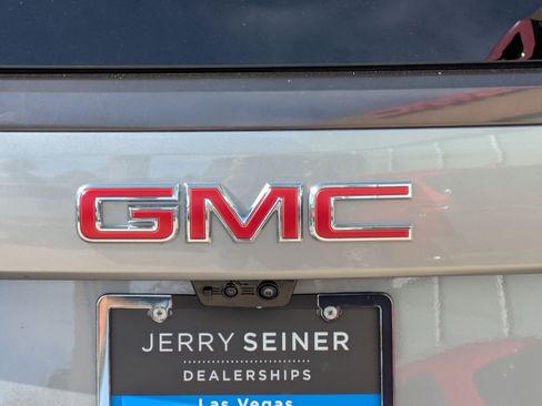 Certified 2025 GMC Yukon AT4 Ultimate AWD/4WD image 26