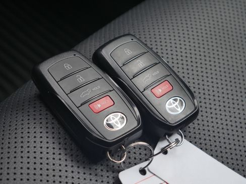 Used 2025 Toyota Land Cruiser AWD/4WD image 37