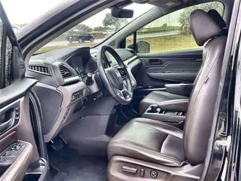 Certified 2018 Honda Odyssey EX-L image 3