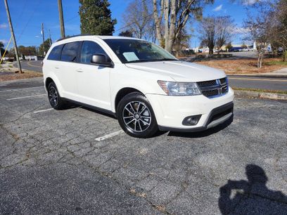 Used 2018 Dodge Journey SE w/ Blacktop Package