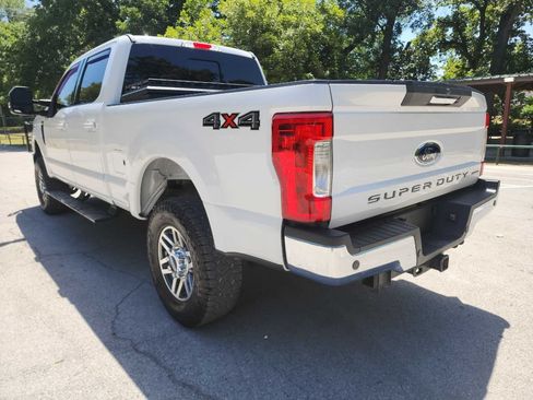 Used 2019 Ford F250 Lariat w/ Lariat Value Package AWD/4WD image 6