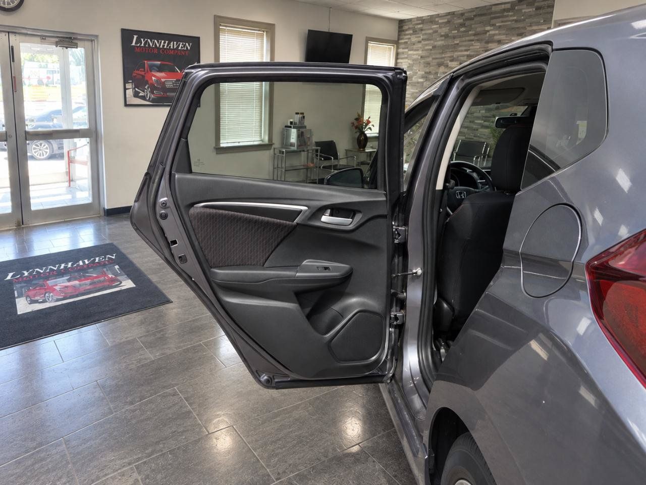 Used 2018 Honda Fit Sport image 13