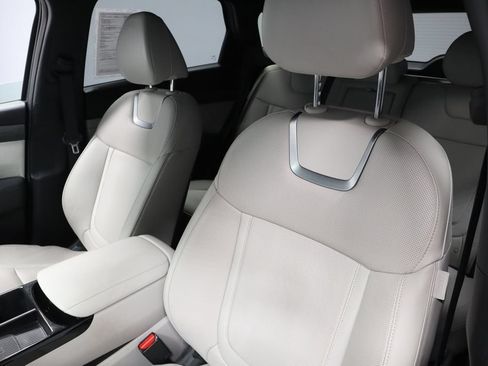 Certified 2025 Hyundai Tucson Limited AWD/4WD image 30