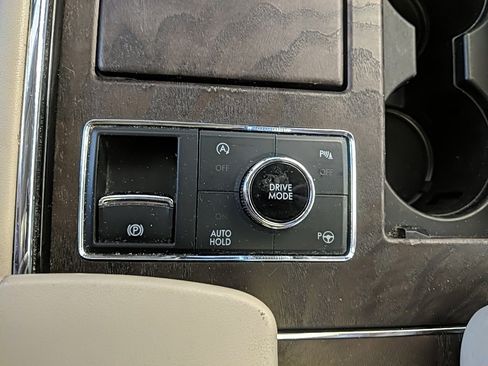 Used 2020 Lincoln Navigator Reserve w/ Luxury Package image 24