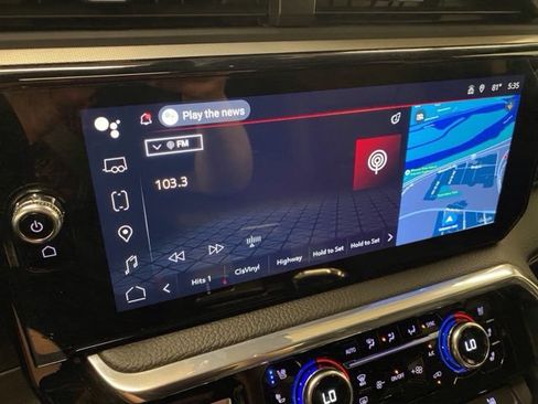 Used 2024 GMC Sierra 1500 Denali w/ Technology Package AWD/4WD image 7