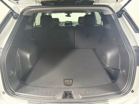 Used 2025 Chevrolet Blazer LT FWD image 28