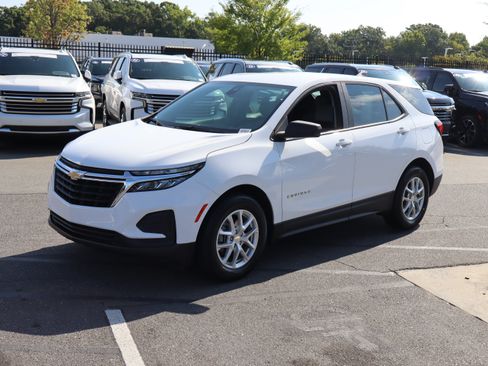 Used 2022 Chevrolet Equinox LS FWD image 5