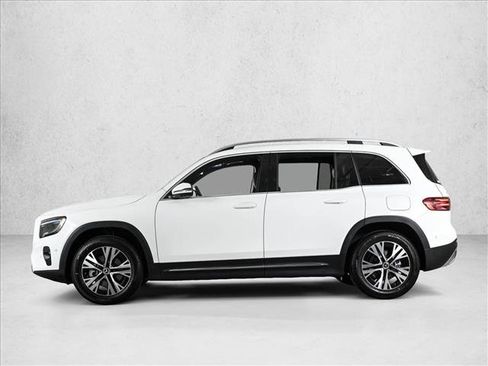 New 2026 Mercedes-Benz GLB 250 4MATIC image 9