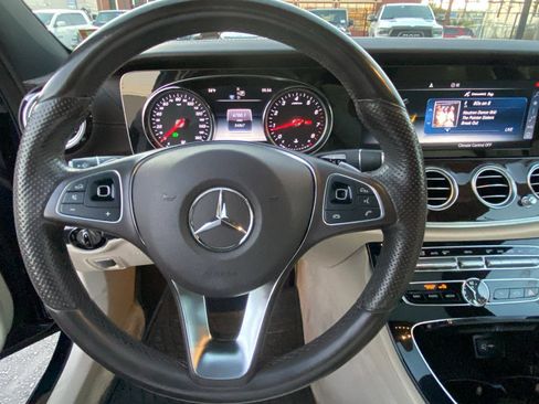 Used 2017 Mercedes-Benz E 300 image 5