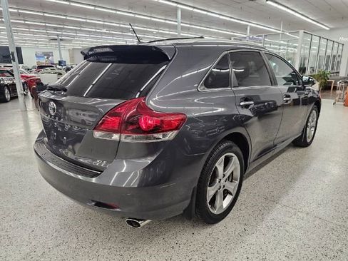 Used 2013 Toyota Venza LE image 4