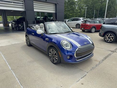 Used 2020 MINI Cooper Convertible FWD image 2