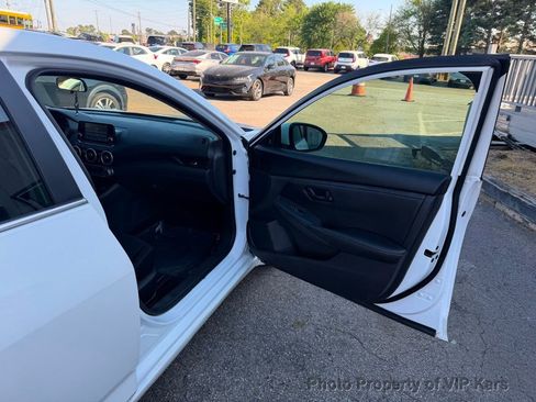 Used 2025 Nissan Sentra S image 12