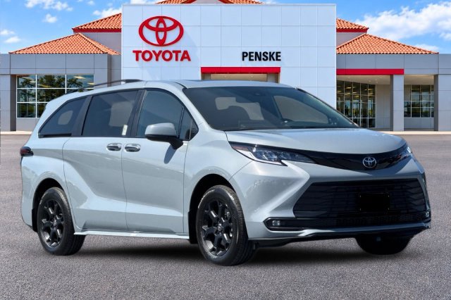 New 2026 Toyota Sienna XLE Woodland Edition AWD/4WD image 2