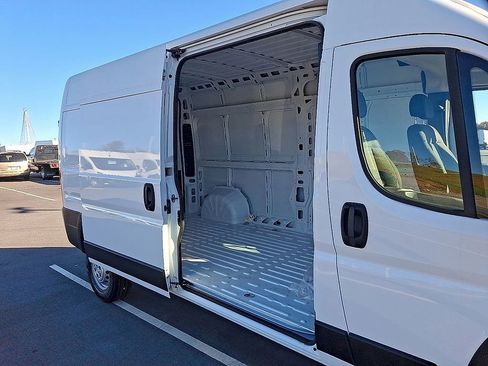 Used 2025 RAM ProMaster 2500 image 10