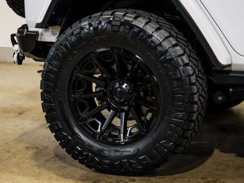 Used 2022 Jeep Wrangler Unlimited Rubicon w/ Trailer Tow Package image 37