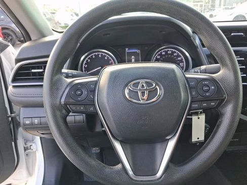 Used 2020 Toyota Camry LE FWD image 15
