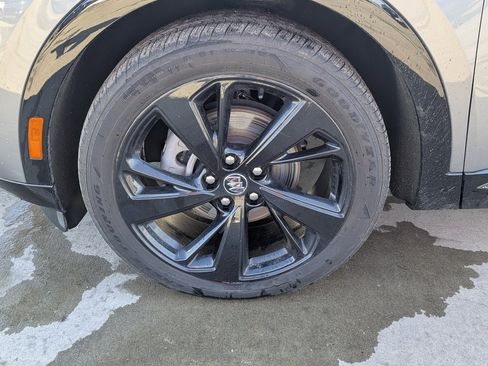 Used 2022 Buick Envision Essence w/ Sport Touring Package image 15