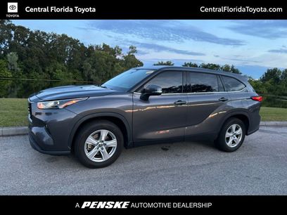 Certified 2022 Toyota Highlander LE
