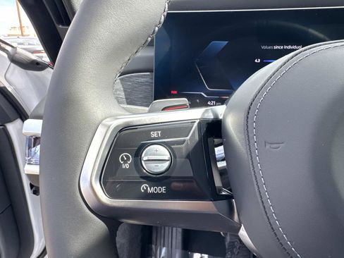 Used 2025 BMW i7 eDrive50 w/ M Sport Package image 18