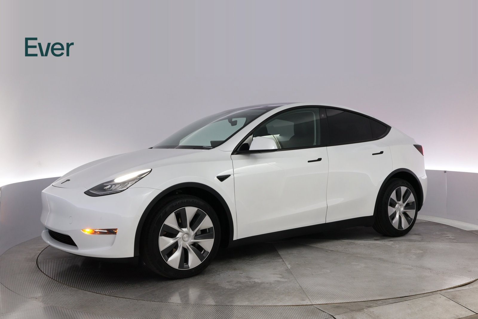 Used 2020 Tesla Model Y Long Range AWD/4WD image 18