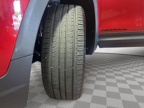 Used 2023 GMC Terrain SLE w/ Driver Convenience Package image 20