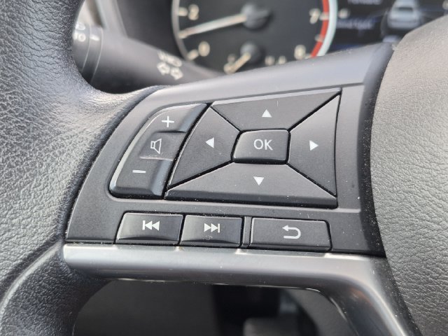 Used 2025 Nissan Altima 2.5 SV AWD/4WD image 14