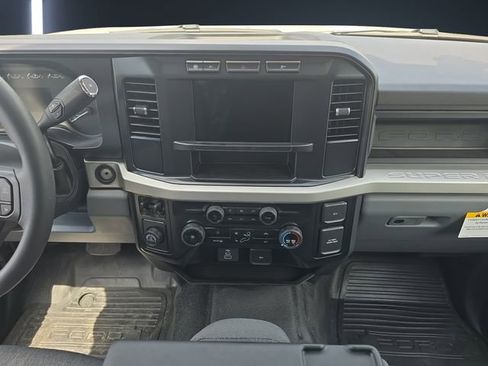 Used 2024 Ford F350 XL w/ 360-Degree Camera Package RWD image 11