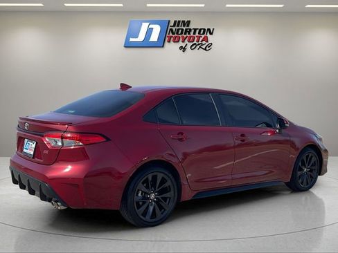 Used 2023 Toyota Corolla SE image 5